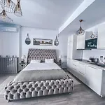 Mamaia Luxury Studio Apartment T