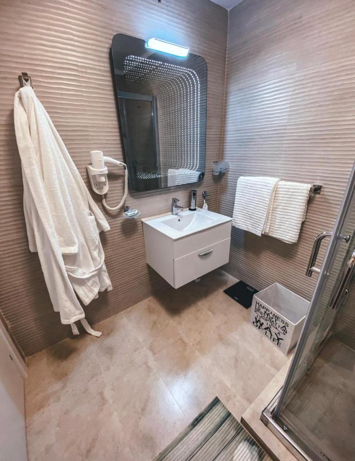 Apartment Luxury Studio T Mamaia