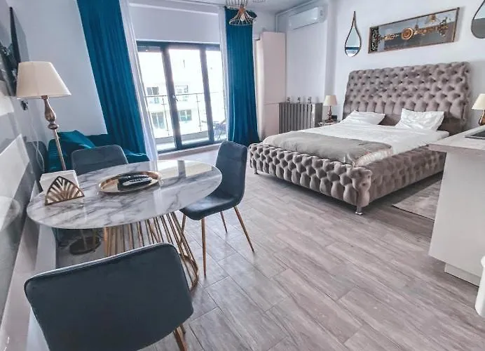 Mamaia Luxury Studio Apartment T